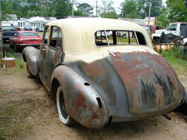 1940 Cadillac 60 Special Sedan