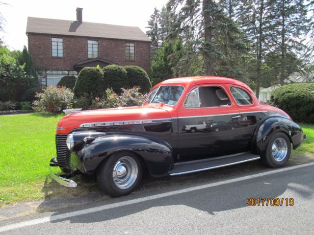 1940 Tangello orange/ metalic black Chevrolet coupe special De lux Coupe