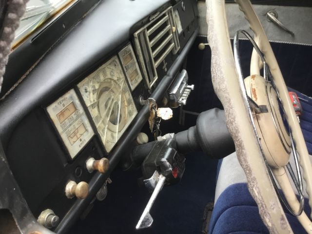 1940 Gray Chrysler Windsor Sedan