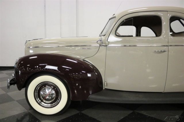 1940 Tan Ford Deluxe