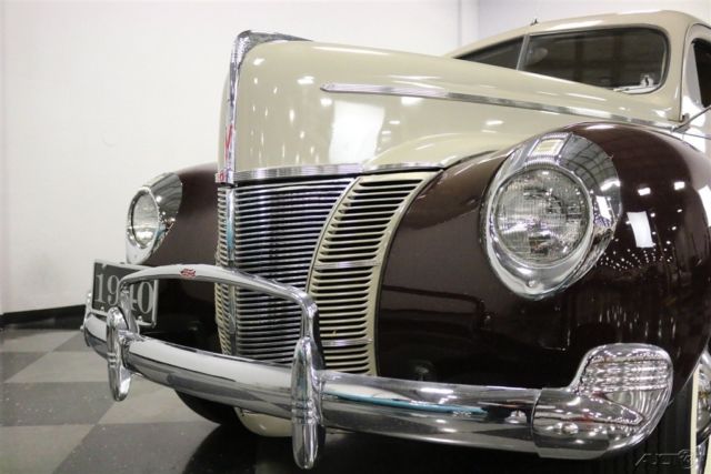 1940 Tan Ford Deluxe