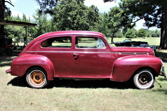 1940 Burgundy Dodge D-14 Sedan Sedan