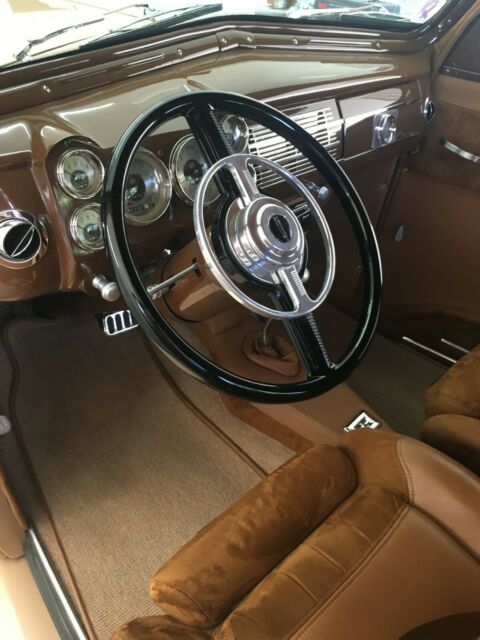 1940 Ford Deluxe Coupe