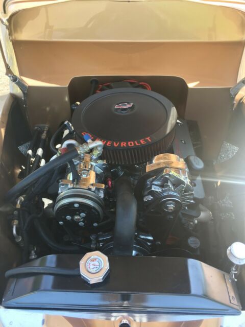 1940 Ford Deluxe Coupe