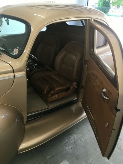 1940 Ford Deluxe Coupe