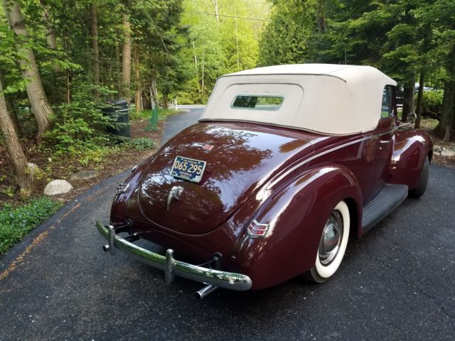 1940 Ford maroon Ford Deluxe Convertible