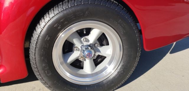1940 Maroon Cranberry Ford Deluxe coupe Coupe