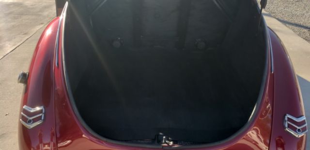 1940 Maroon Cranberry Ford Deluxe coupe Coupe