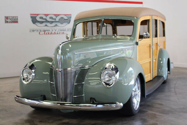 1940 -- Ford Deluxe Station Wagon