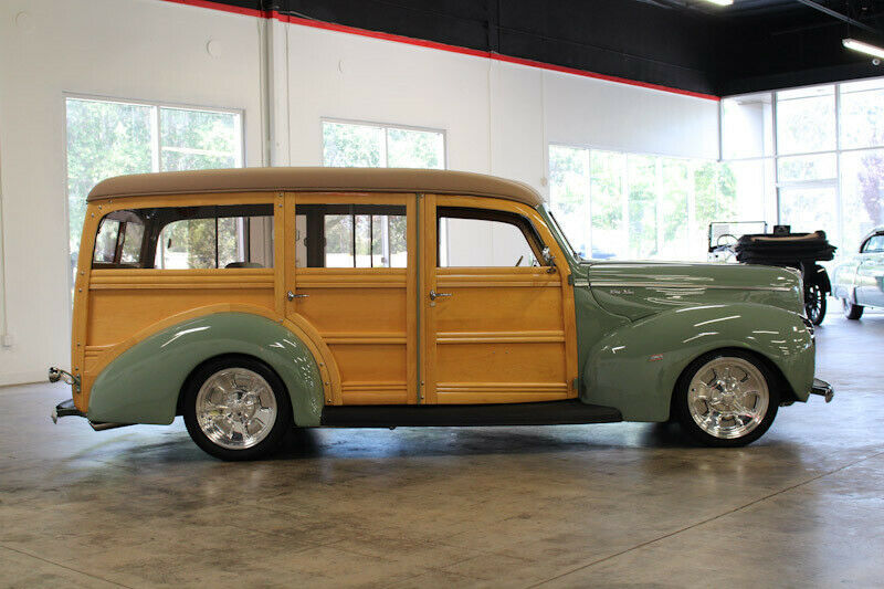 1940 Green Ford Deluxe Station Wagon