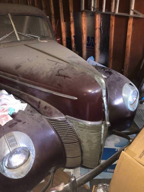 1940 Ford Deluxe Coupe