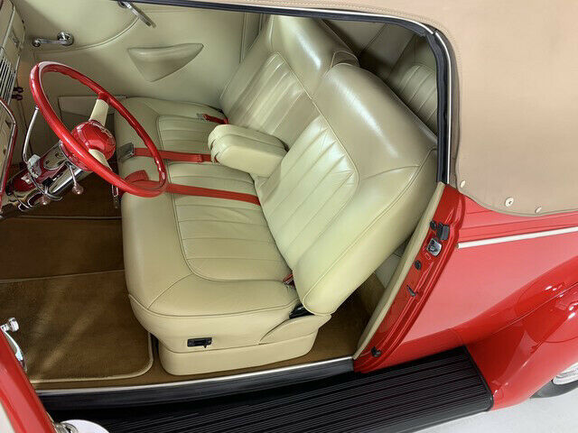 1940 Red Ford Deluxe Conv