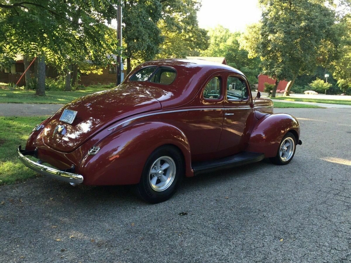 1940 Ford Deluxe Coupe