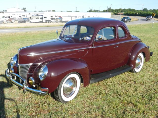 1940 Mandarin Maroon Ford Deluxe Coupe Coupe