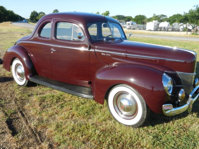 1940 Mandarin Maroon Ford Deluxe Coupe Coupe