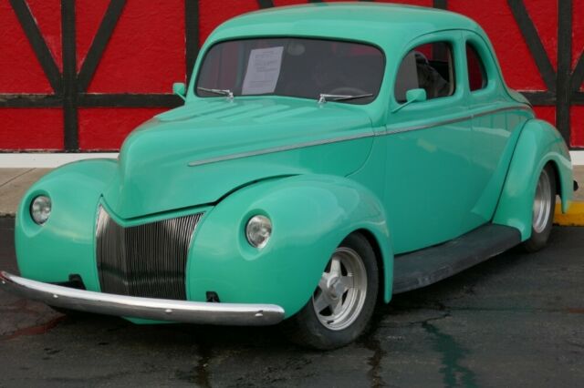 1940 Green Ford Hot Rod / Street Rod 2 Door