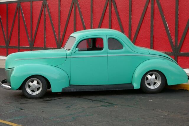 1940 Green Ford Hot Rod / Street Rod 2 Door