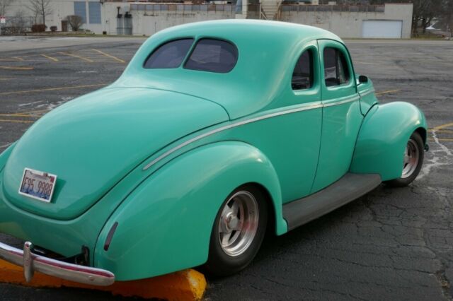 1940 Green Ford Hot Rod / Street Rod 2 Door