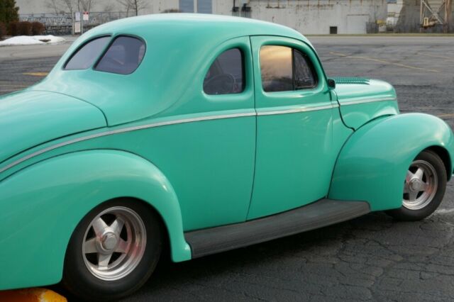 1940 Green Ford Hot Rod / Street Rod 2 Door