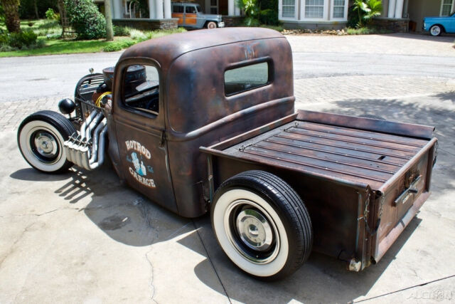 1940 Brown Ford F-100 Pickup Truck