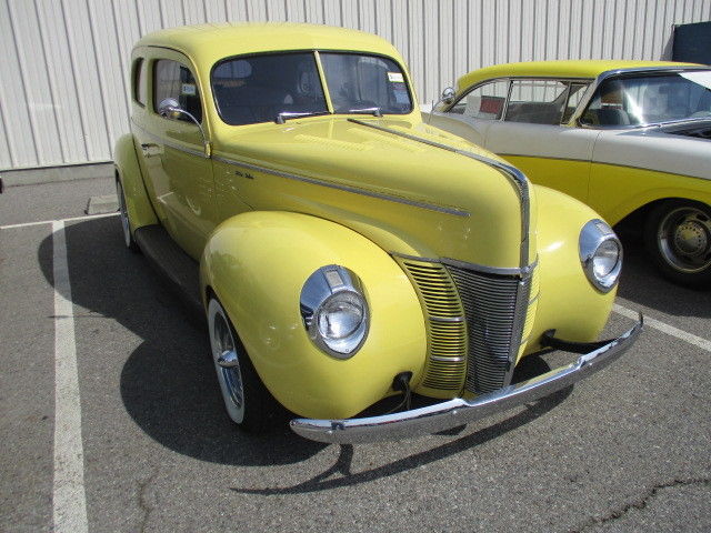 1940 Yellow Ford Tudor sedan Sedan