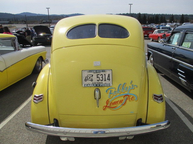 1940 Yellow Ford Tudor sedan Sedan