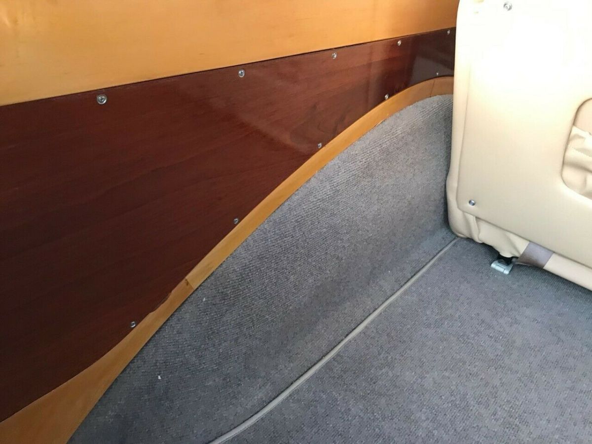 1940 palm beach beige Ford Deluxe woodie