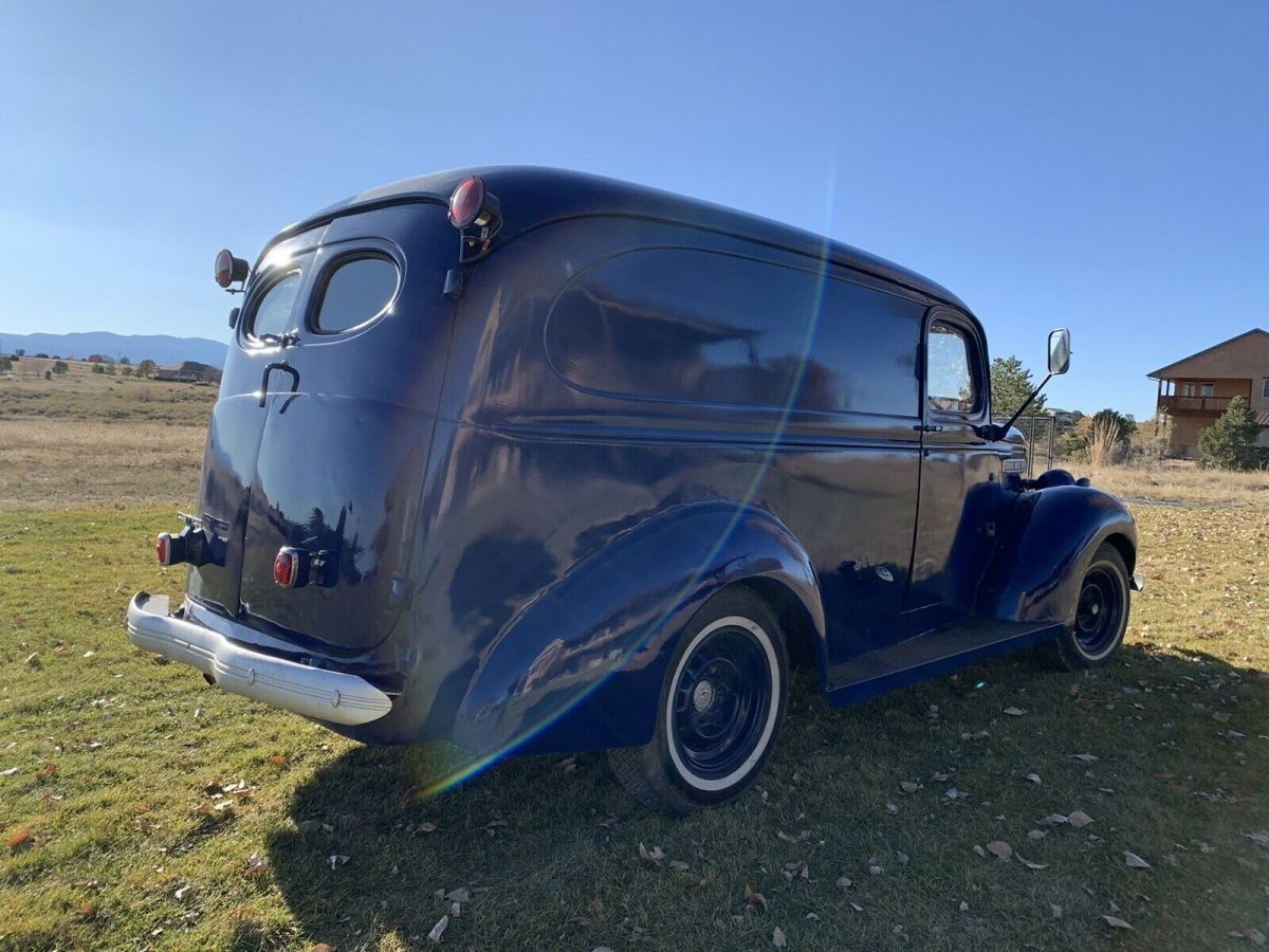 1940 Blue GMC AC 101