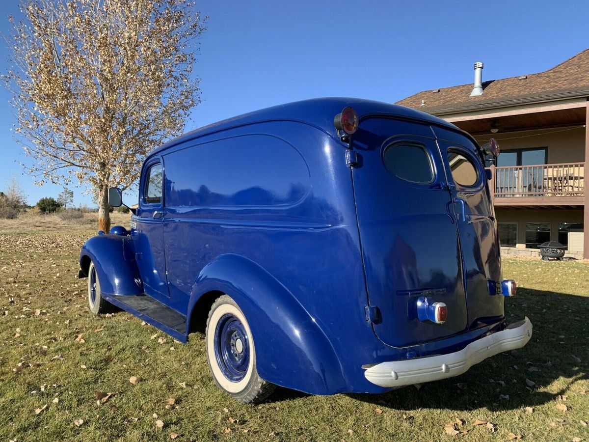 1940 Blue GMC AC 101