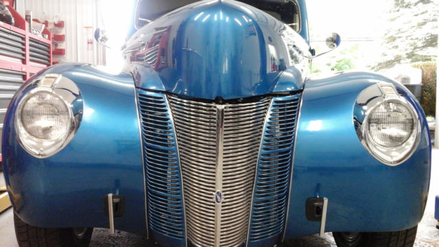 1940 Blue Ford DELUXE Convertible