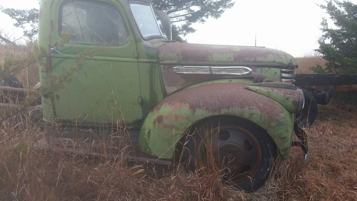 1940 Green GMC Truck Cab & Chassis