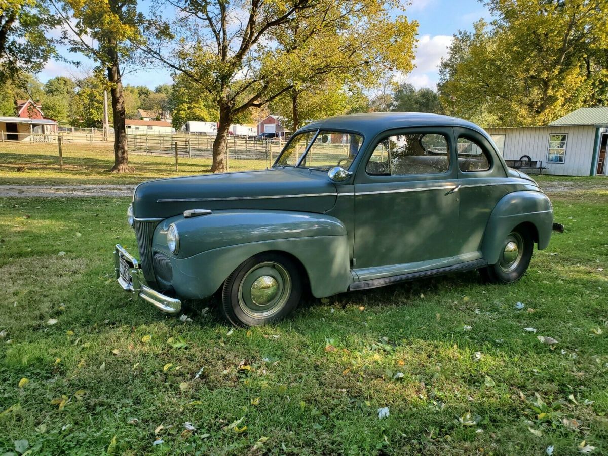 1941 Green Ford Deluxe Coupe