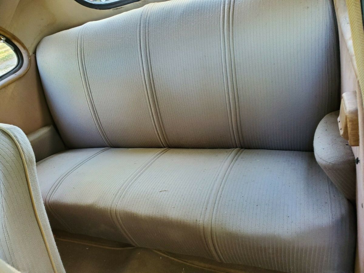 1941 Green Ford Deluxe Coupe