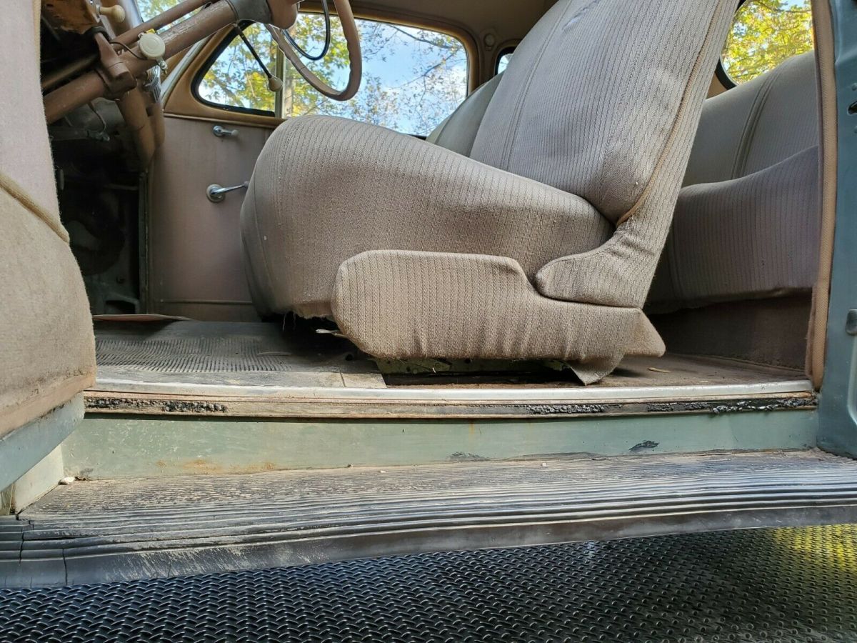 1941 Green Ford Deluxe Coupe