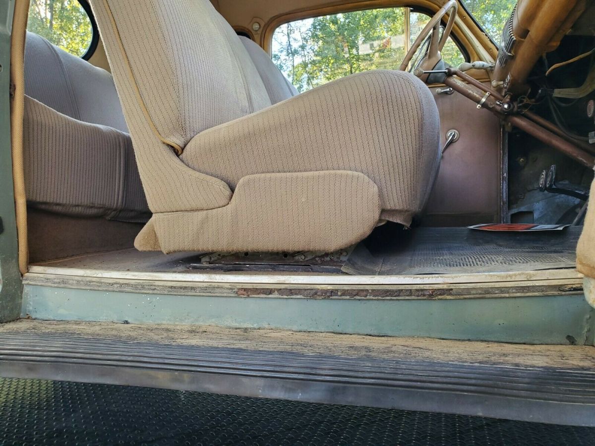 1941 Green Ford Deluxe Coupe