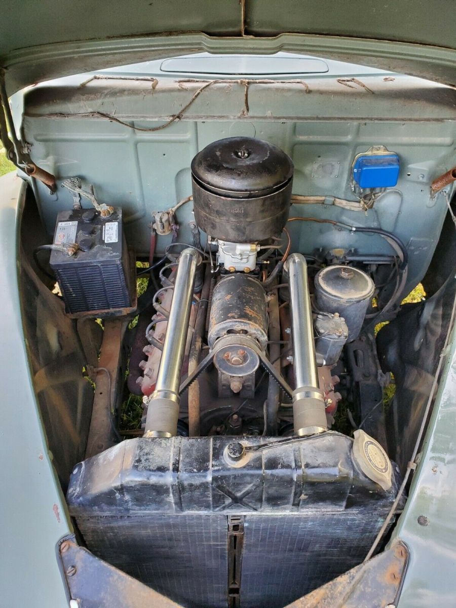 1941 Green Ford Deluxe Coupe