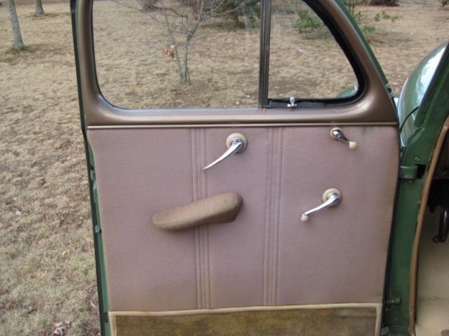 1941 Green Ford Super Deluxe Sedan