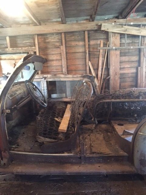 1941 Red/Green Ford Super Deluxe Wagon