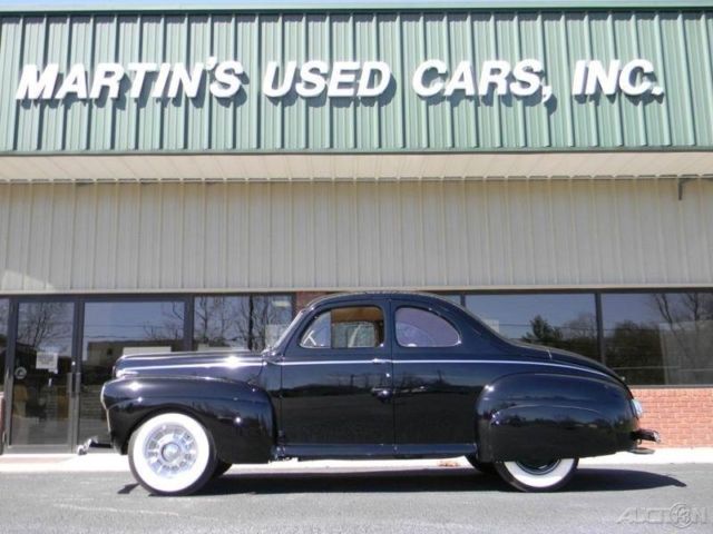 1941 Black Ford Deluxe
