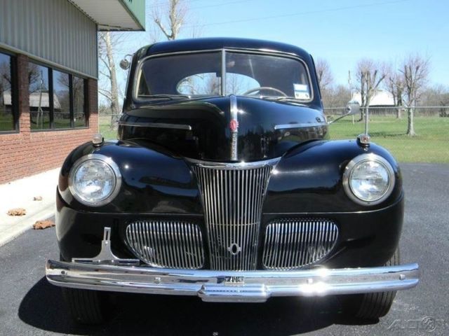 1941 Black Ford Deluxe