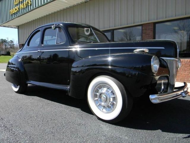 1941 Black Ford Deluxe