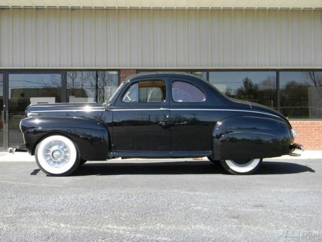 1941 Black Ford Deluxe
