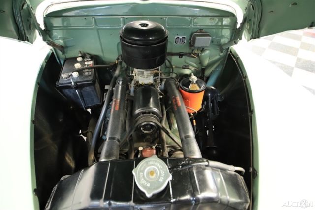 1941 Green Ford Super Deluxe