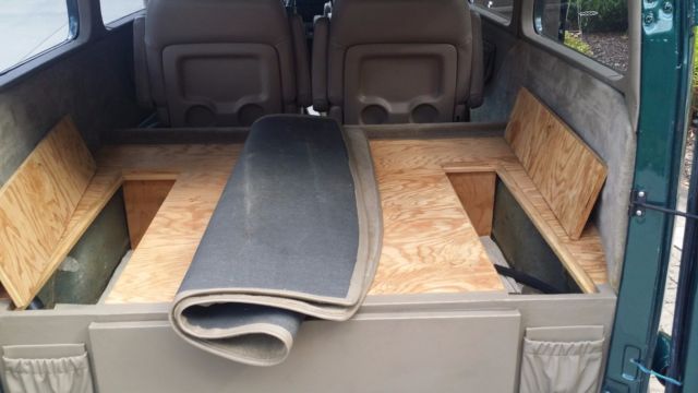 1942 Green Chevrolet Suburban SUV