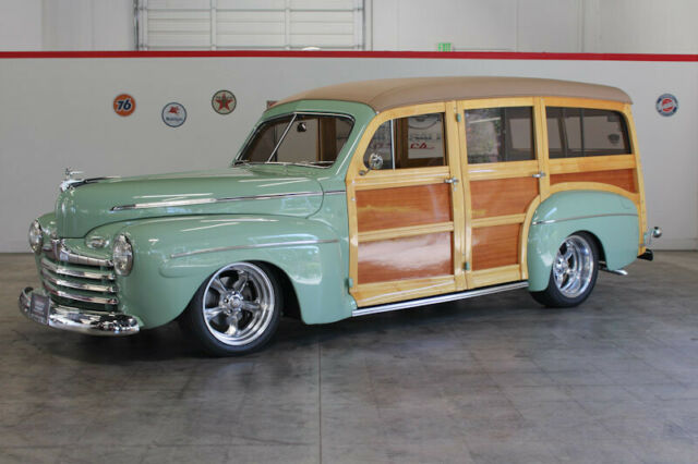 1942 Green Ford Deluxe Station Wagon