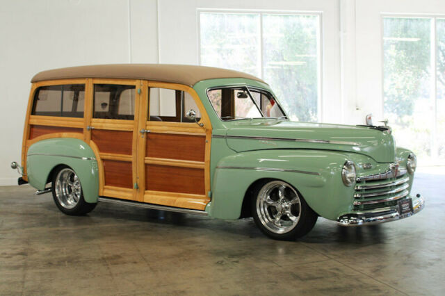 1942 Green Ford Deluxe Station Wagon