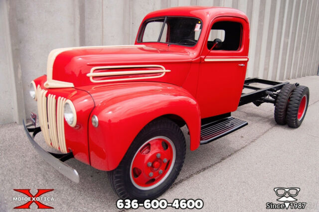 1942 White Ford F-5 Cab & Chassis Pickup Truck