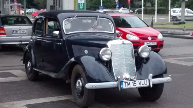 1942 BLACK Mercedes-Benz 170V 4 DOOR SEDAN