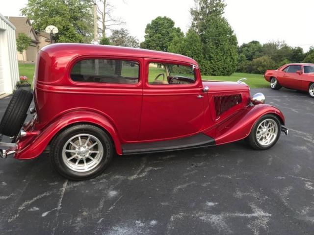 1934 Burgundy Ford Tudor