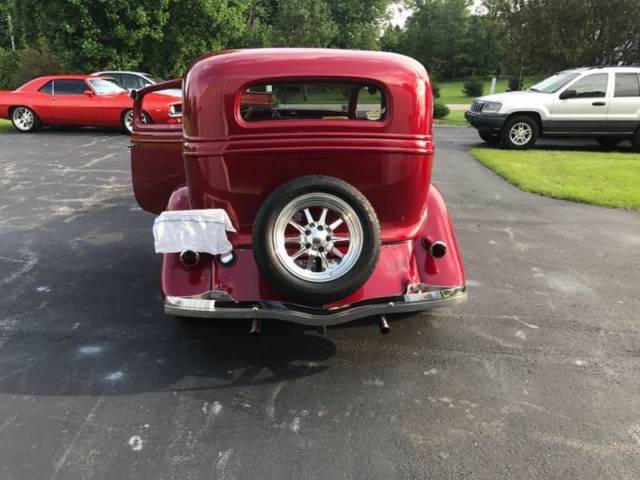 1934 Burgundy Ford Tudor